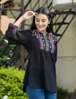 Black embroidered cotton top 3