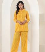 Yellow zigzag print cotton co-rd set (set of 2)