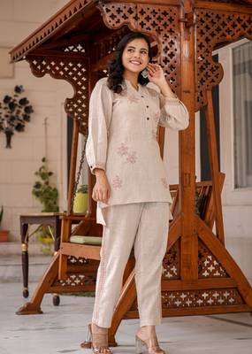 Beige thread embroidered cotton co-rd set (set of 2) 3