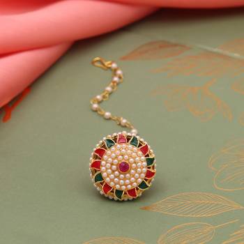Maroon & green color meena work borla tikka 2