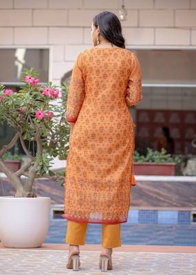 Mustard digital print chanderi kurta pant set with dupatta (set of 3) 2