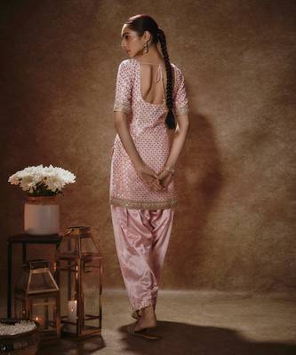 Blush pink & gold kurta set 2
