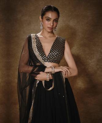 Black & Gold Lehenga Set 4