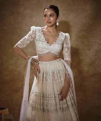 White Net Theadwork Lehenga 4