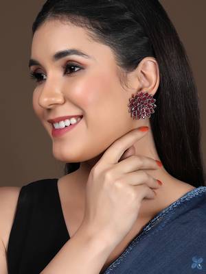 Sasha set of 3 oxidized silver stud earrings with floral design and red stones - various sizes 4
