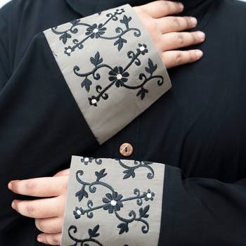 A-line Cuff Embroidery with 10 Button Abaya in Black Color With Hijab 3