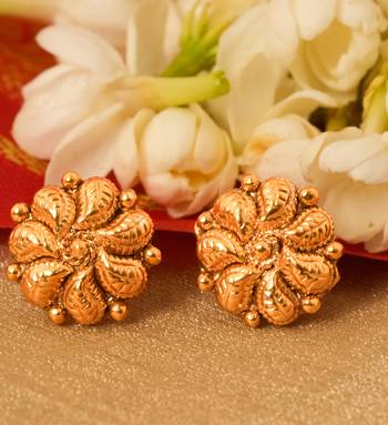 Traditional Gold Plated Necklace Set for Wedding 3