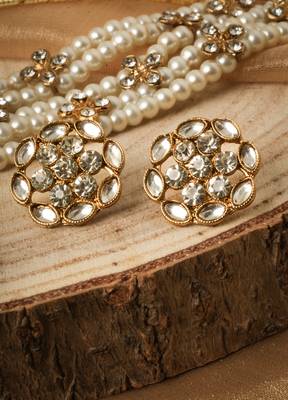 Traditional Pearl Choker Necklace Set for Weddings 3