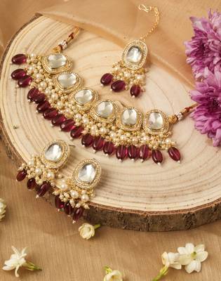 Kundan Stone Studded Choker Set with Purple Pearl Drops 1