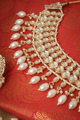 Kundan Stone-Studded Necklace Set with White Pearl Drops 2