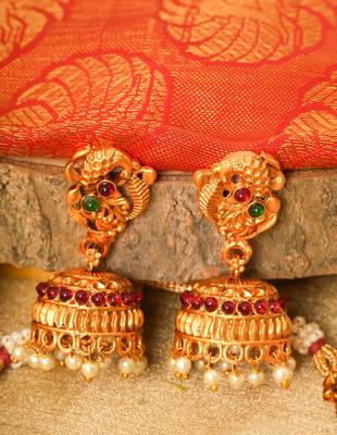 Gold-Plated Necklace Set with Floral and Peacock Motif 3