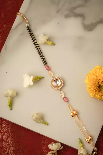Kundan Stone Mangalsutra Bracelet with Half Black and Half Pearl Beads