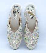 Ishq love gold flats