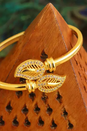 Gold platted cz designer kada