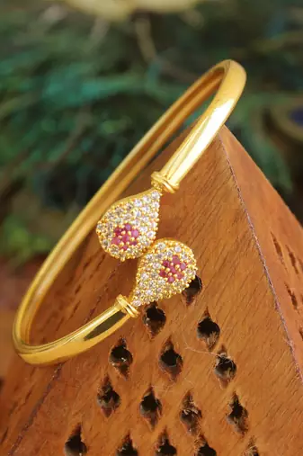 Gold platted cz designer kada