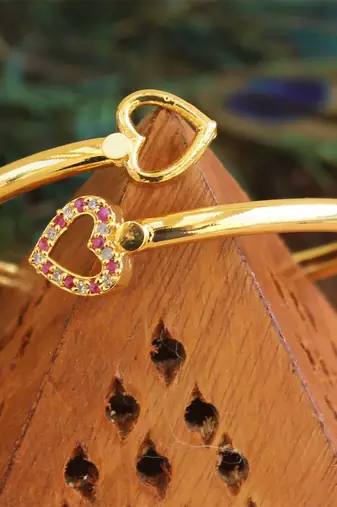 Gold platted cz designer kada