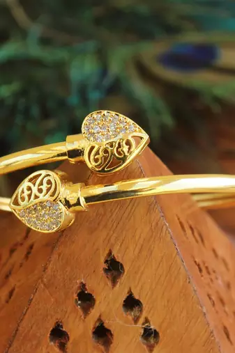 Gold platted cz designer kada
