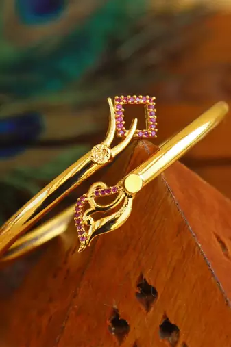 Gold platted cz designer kada