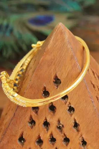Gold platted kada