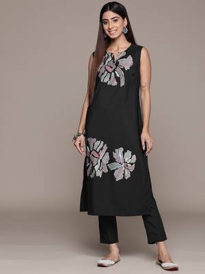 Ziyaa women's black crepe straight kurta and pant set 1