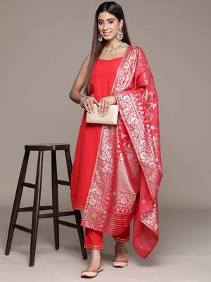 Ziyaa women's red crepe straight kurta, pant and dupatta set 1