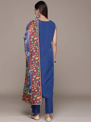 Ziyaa women's blue crepe straight kurta, pant and dupatta set 3