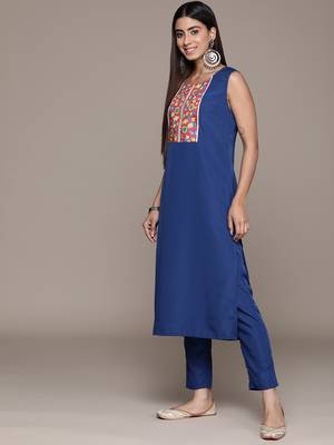 Ziyaa women's blue crepe straight kurta, pant and dupatta set 4