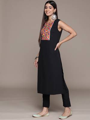 Ziyaa women's black crepe straight kurta, pant and dupatta set 4