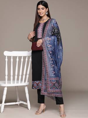Ziyaa women's black crepe straight kurta, pant and dupatta set 2