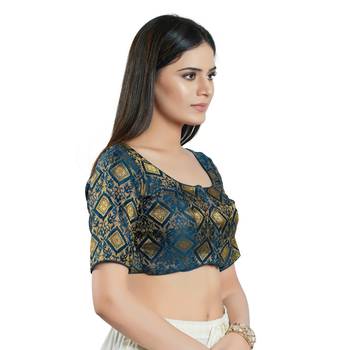 Padded Brocade Round Neck Blouse 3