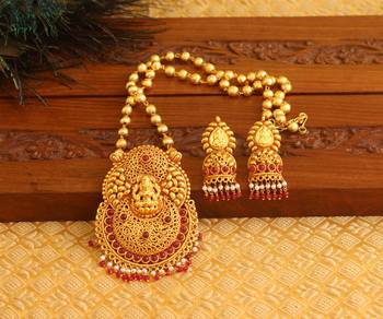 Gold platted geru polish temple necklace set 1