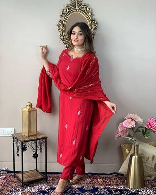 Gajari Red Embroidered Chanderi Fabric Straight Kurta, Pant and Dupatta Set 1