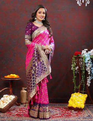Pink & Purple Soft Patola Silk Blend Meenakri Weawing Motifs And Rich Zari Weawing Saree With Blouse For Women 3