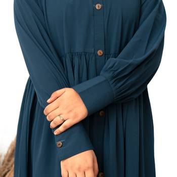 Star Design Sleeves Embroidery Abaya in Ramagreen Color With Hijab 4