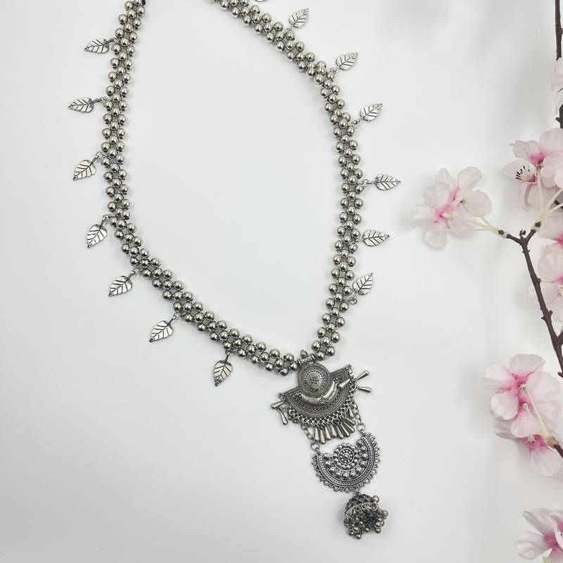 Oxidized silver kamarpatta waistbelt for women - elegant & stylish belly chain for weddings, other occasions - stunning