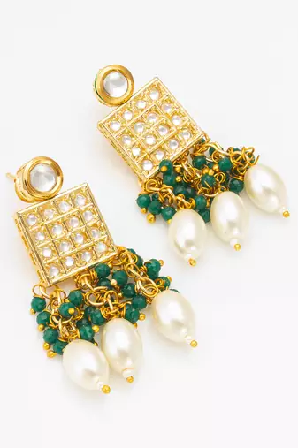 Classy handmade green and white jewellery set