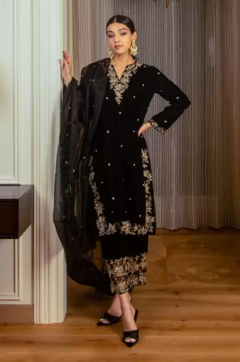 Embroidered Velvet Kurta Set