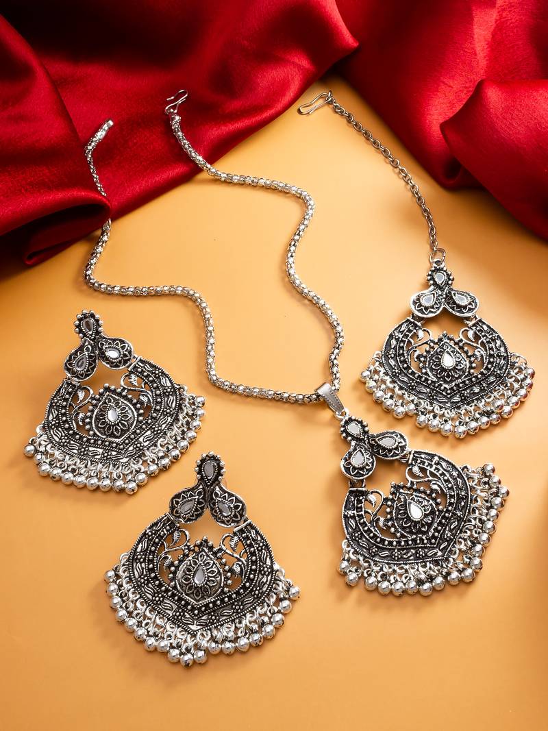 Latest trendy silver plated oxidised long chained jewellery set