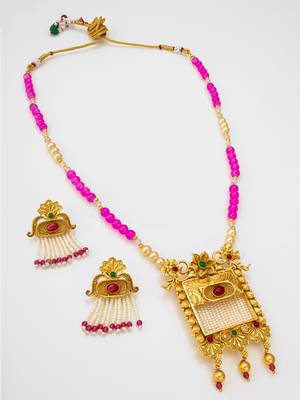 Latest gold plated handmade moti mala jewellery set with pair of matching earrings for women and girls 2