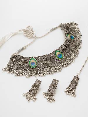 Latest trendy oxidised necklace set with pair of earrings & mangtikka 2