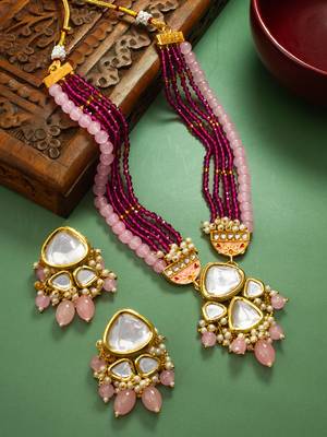 Pink and maroon color handmade kundan moti mala jewellery set with pair of earrings 1