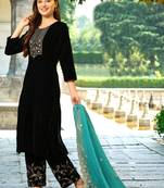 Teal Velvet Embroidery Kurta Pant with Dupatta