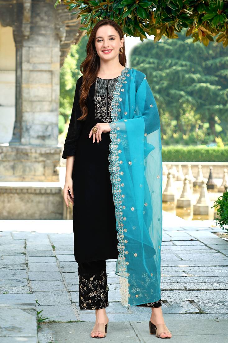 Teal Velvet Embroidery Kurta Pant with Dupatta