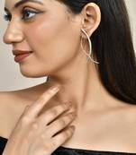 Silver plated unique design earring