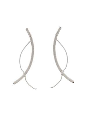 Silver plated unique design earring 2