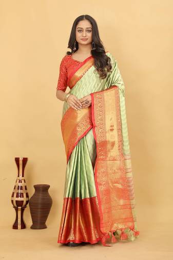 Pista Jacquard Cotton Silk Woven Saree With Blouse Piece