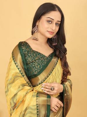 Yellow Jacquard Cotton Silk Woven Saree With Blouse Piece 4