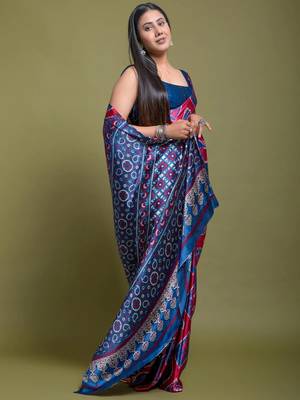 Pink Digital Printed Satin Fabric Bollywood Saree With Bloise Piece 3