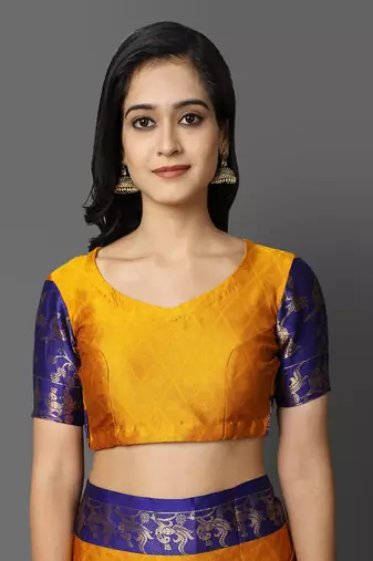 Gold Jacquard Cotton Silk Woven Saree With Blouse Piece