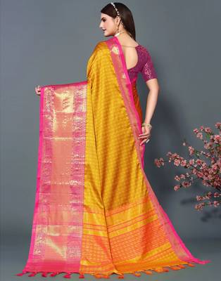 Gold Jacquard Soft Aura Silk Woven Saree With Silk Blouse Piece 2